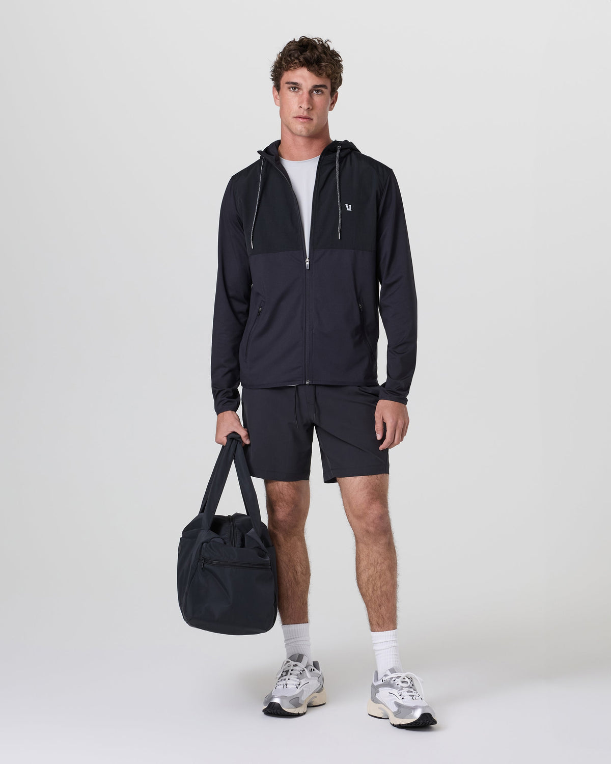 Crosscourt Short Unlined 7| Black Logo Graphic