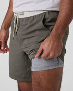 Kore Short Lined 7 | Warm Grey