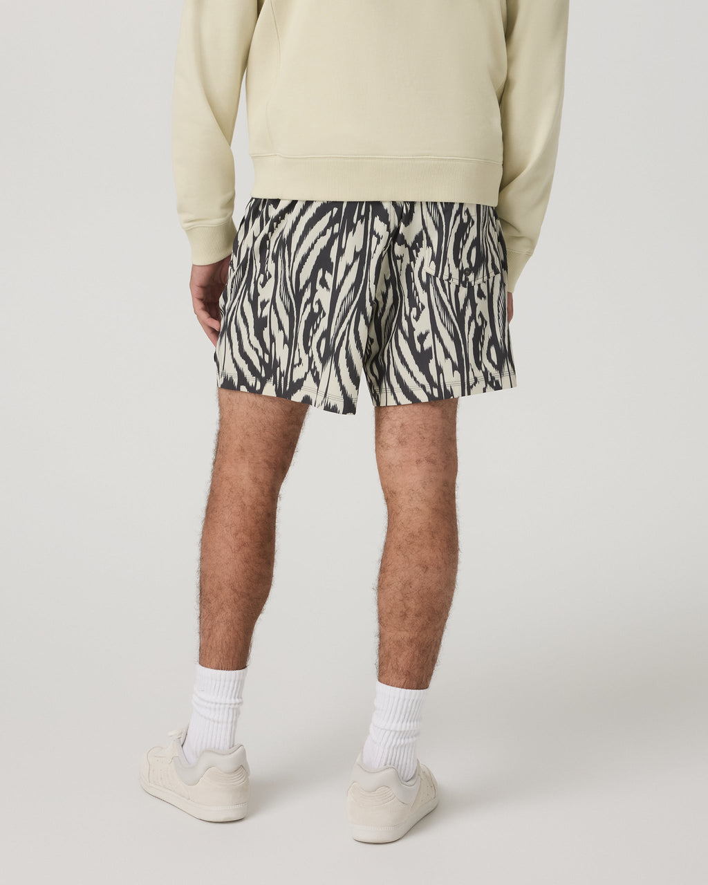 Kore Short Unlined 5 | Sandalwood Mirage