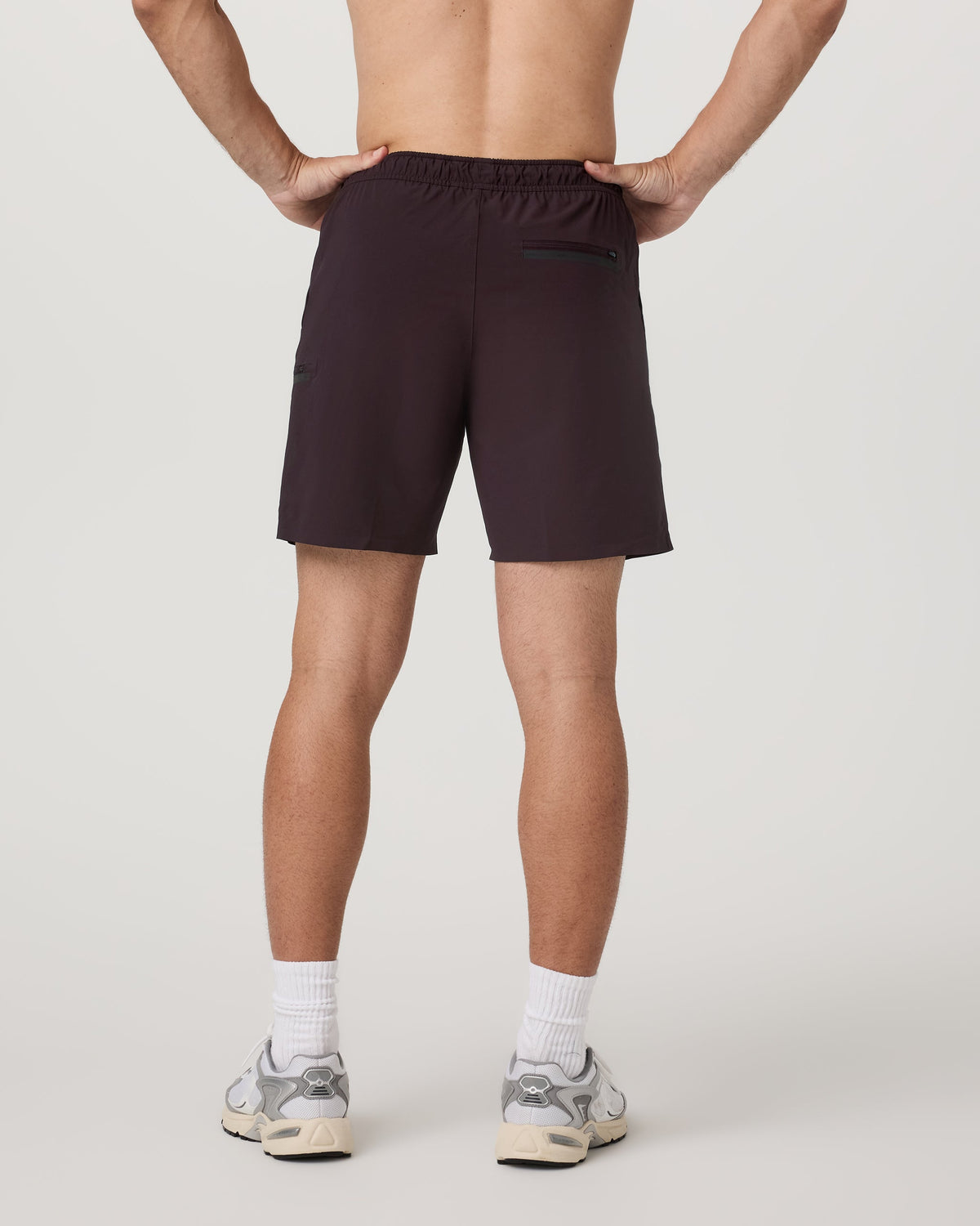 Grafton Short Lined 7 | Raisin