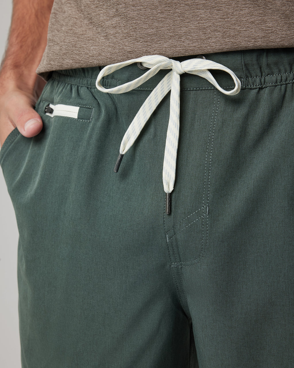 Banks Short Unlined 7 | Aspen Linen Texture