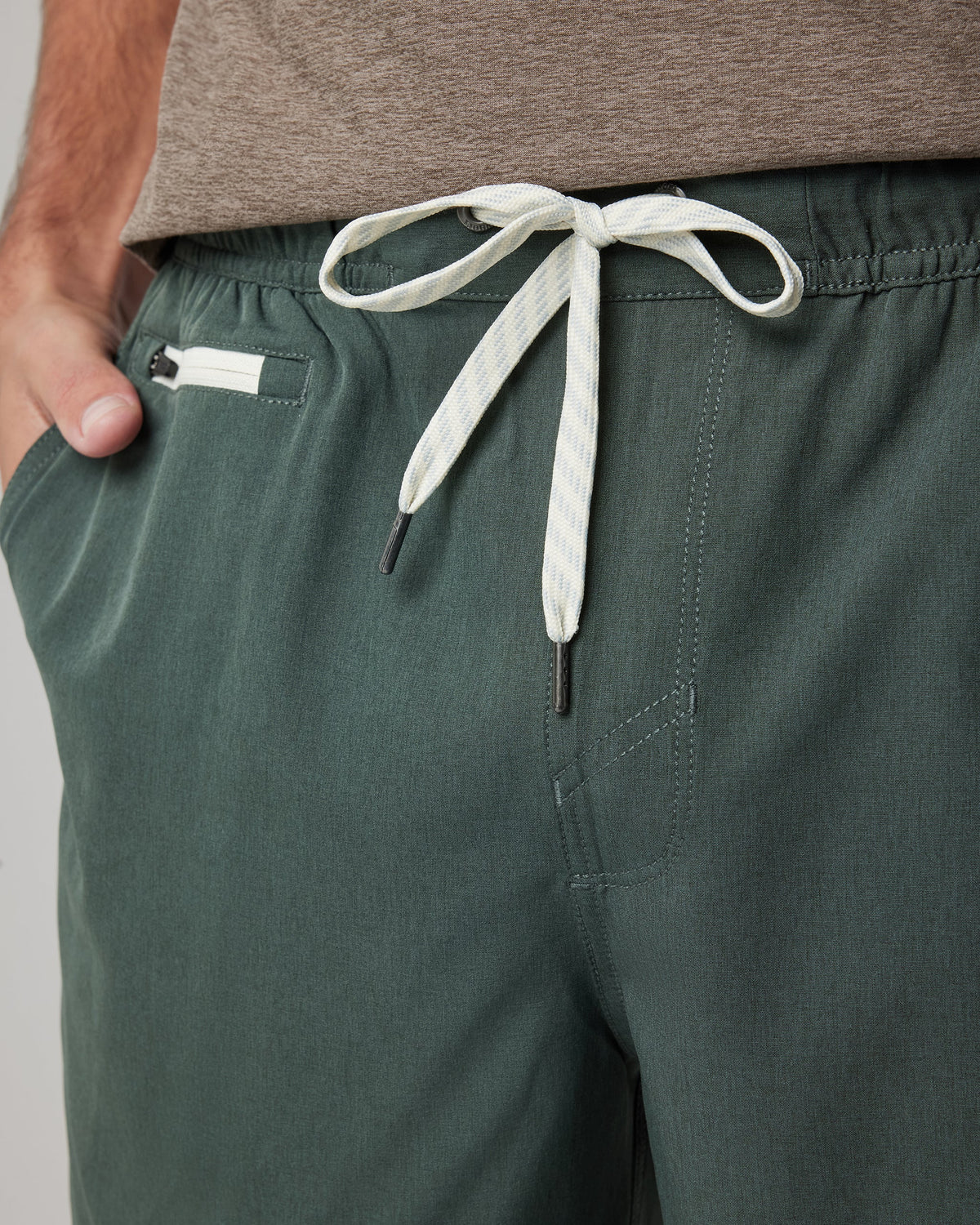 Banks Short Unlined 7 | Aspen Linen Texture