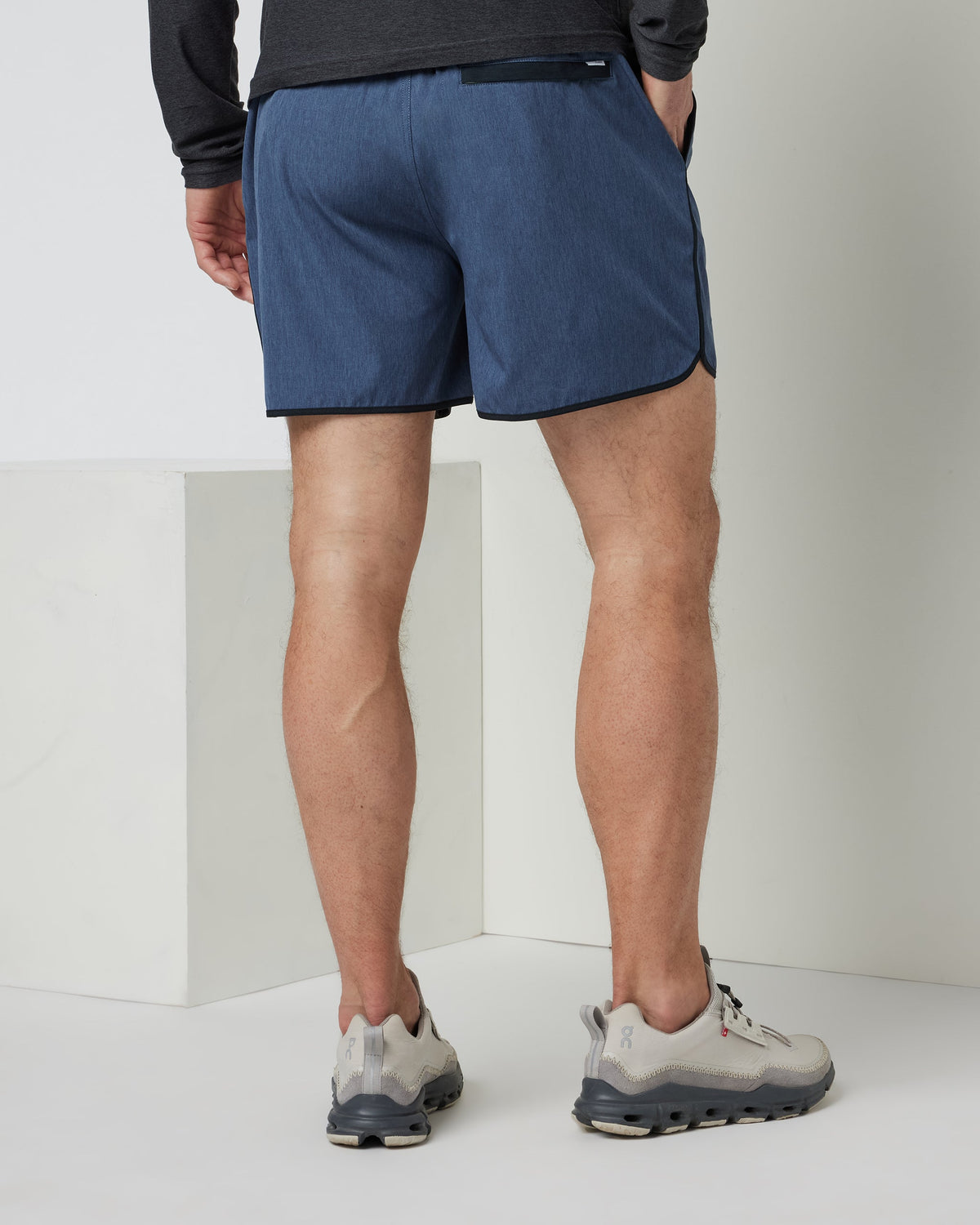 Banks Short Unlined 5 | Azure Linen Texture