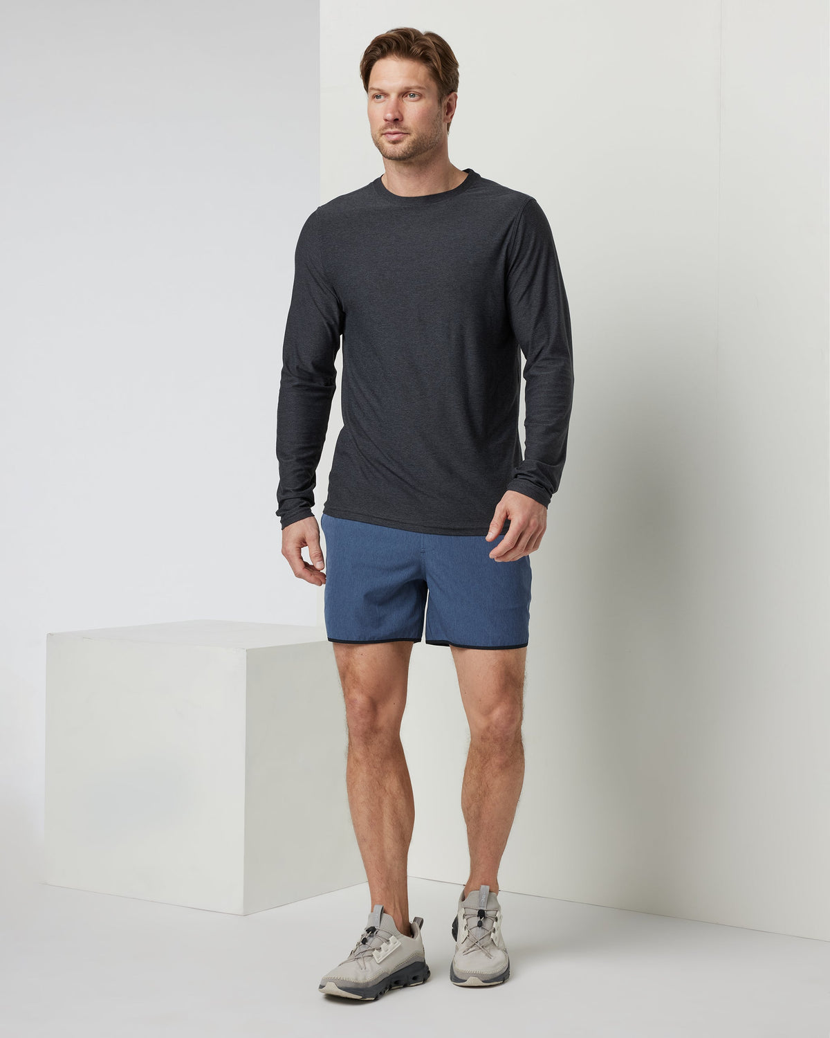 Banks Short Unlined 5 | Azure Linen Texture
