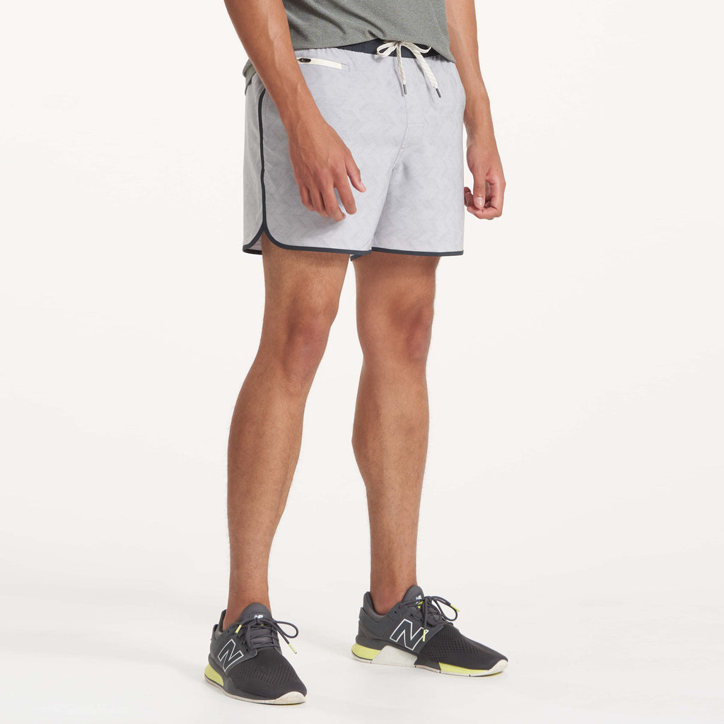 Banks Short Unlined 5 | Platinum Herringbone