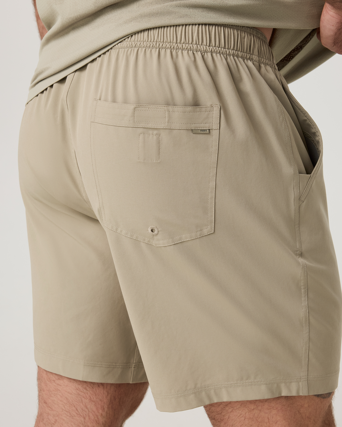Kore Short Unlined 7 | Biscotti Tonal