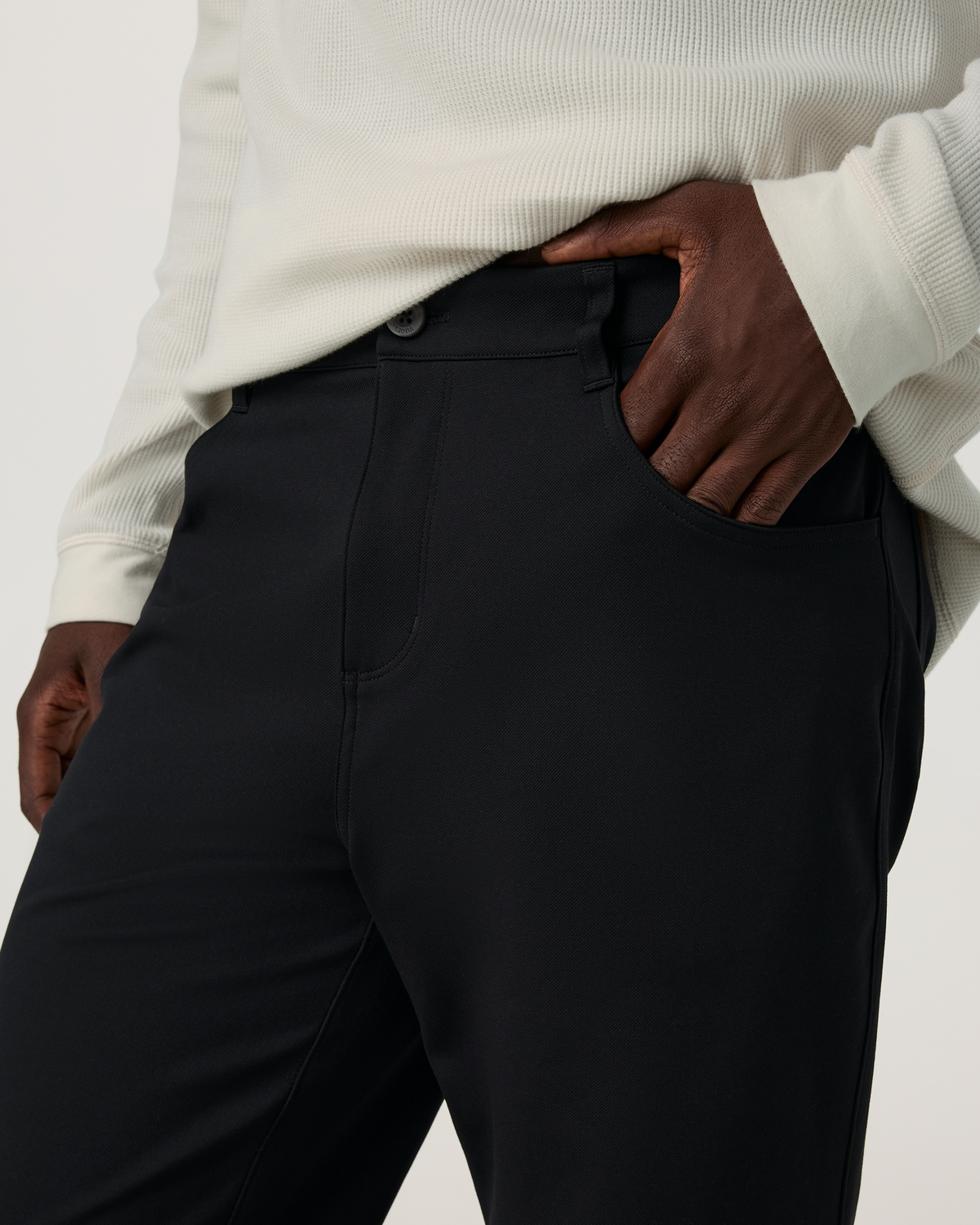 Vuori Meta™ Twill Pant Classic Fit 32 | Black