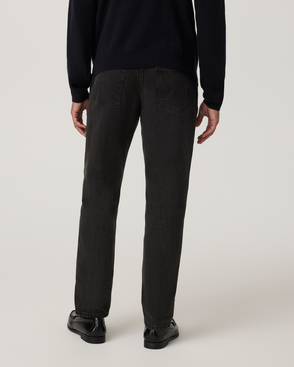Vuori Vintage Jean Classic Fit 30 | Black Wash Denim