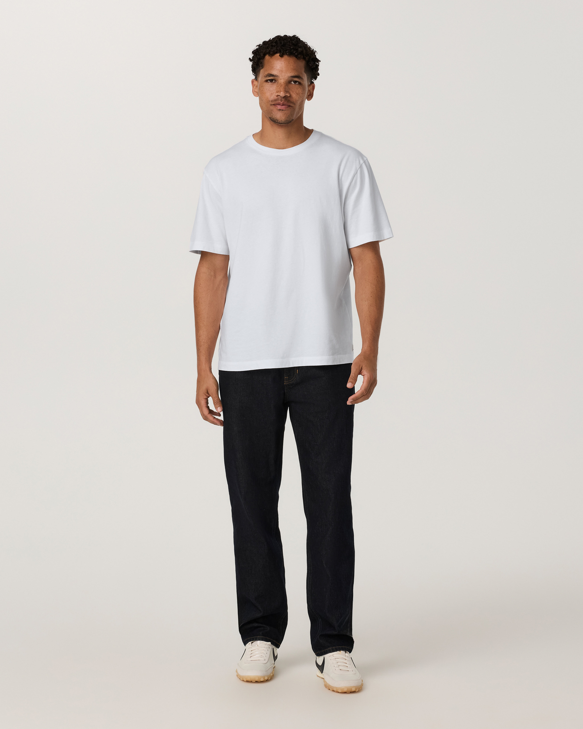 Vuori Vintage Jean Classic Fit 30 | Comet Rinse Denim