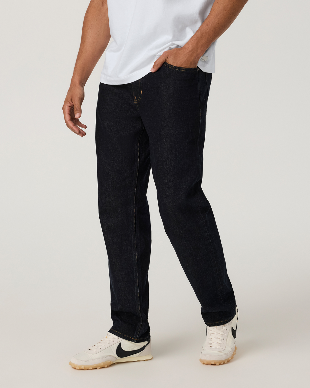 Vuori Vintage Jean Classic Fit 30 | Comet Rinse Denim