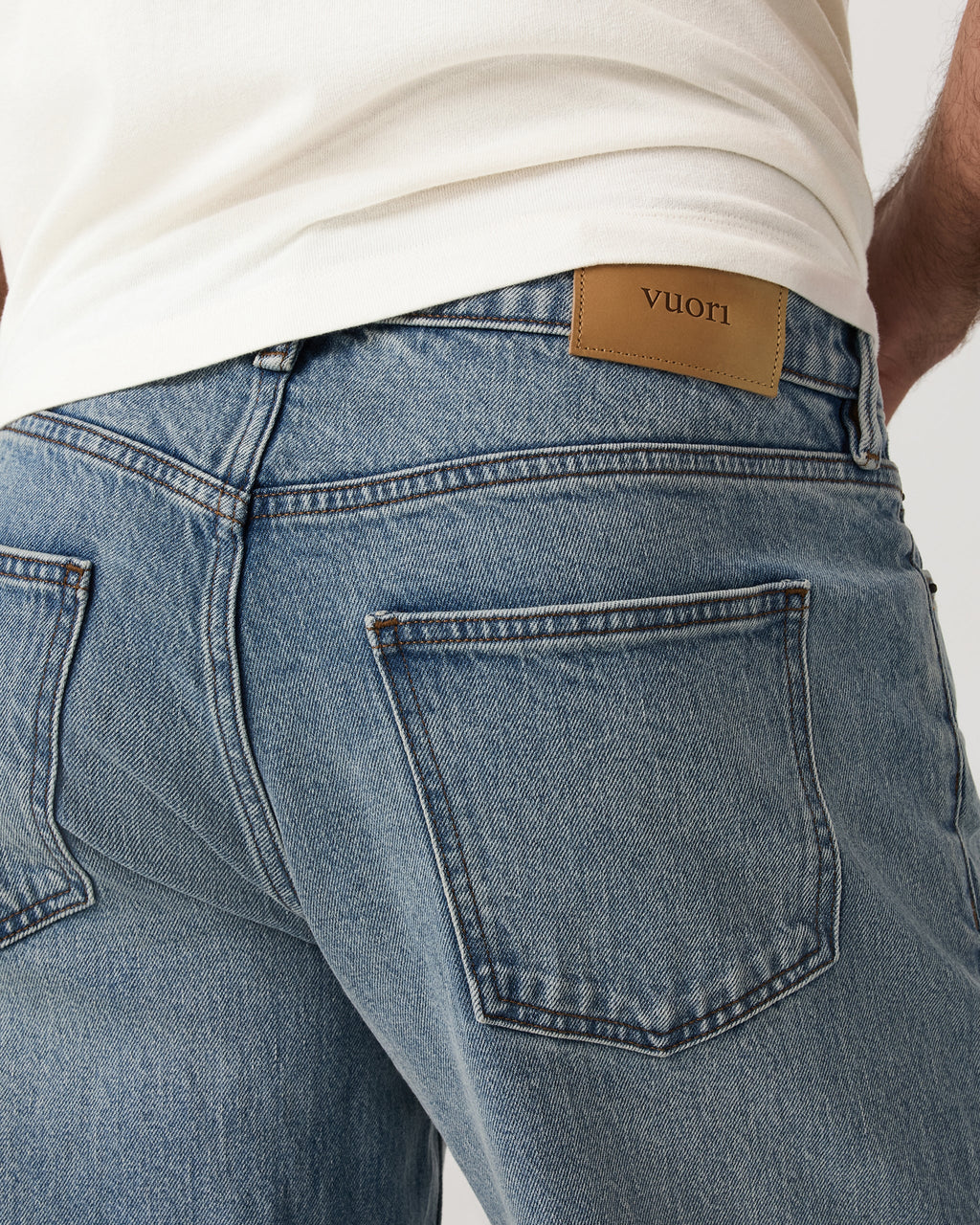 Vuori Vintage Jean Classic Fit 30 | Light Wash Denim