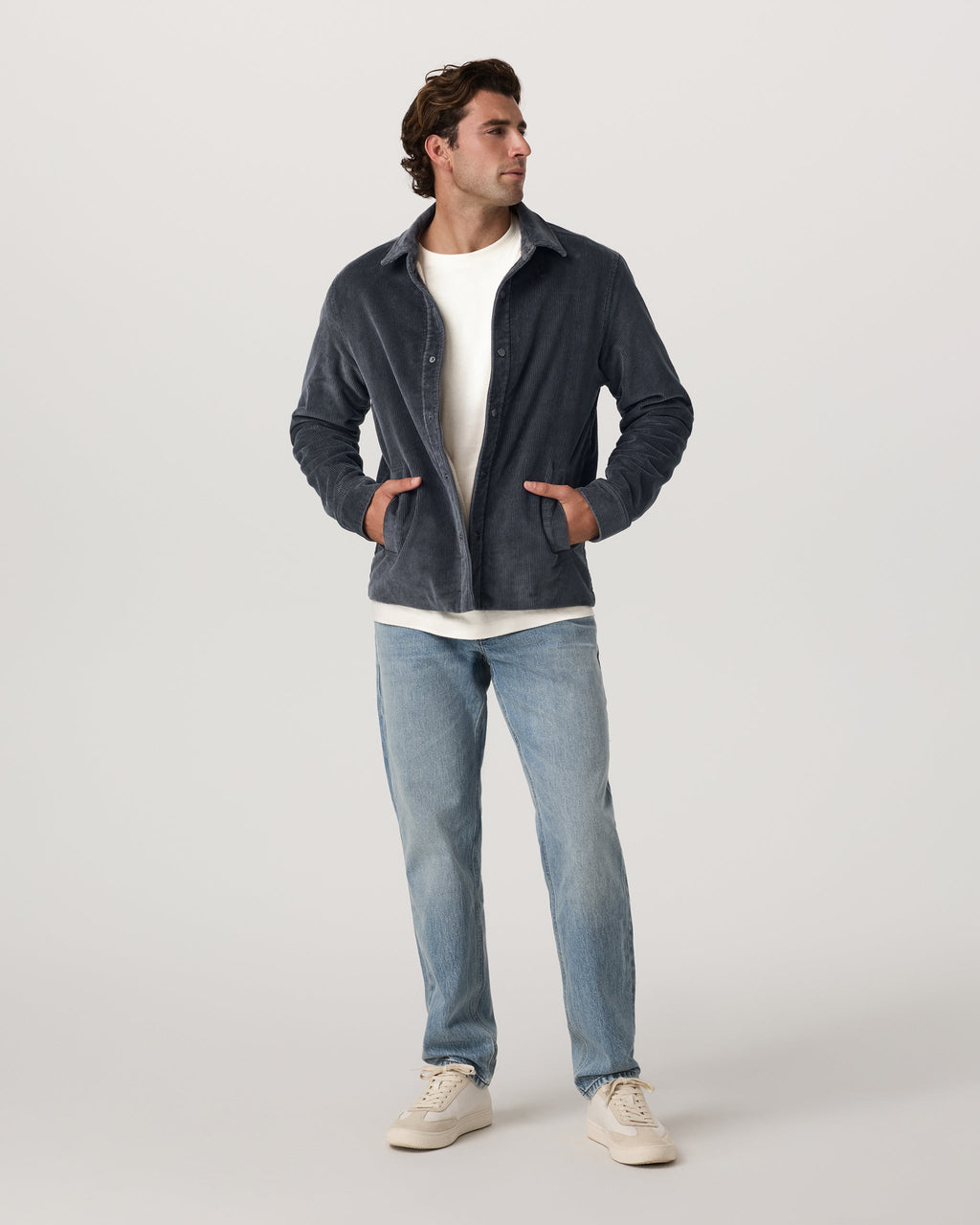 Vuori Vintage Jean Classic Fit 30 | Light Wash Denim