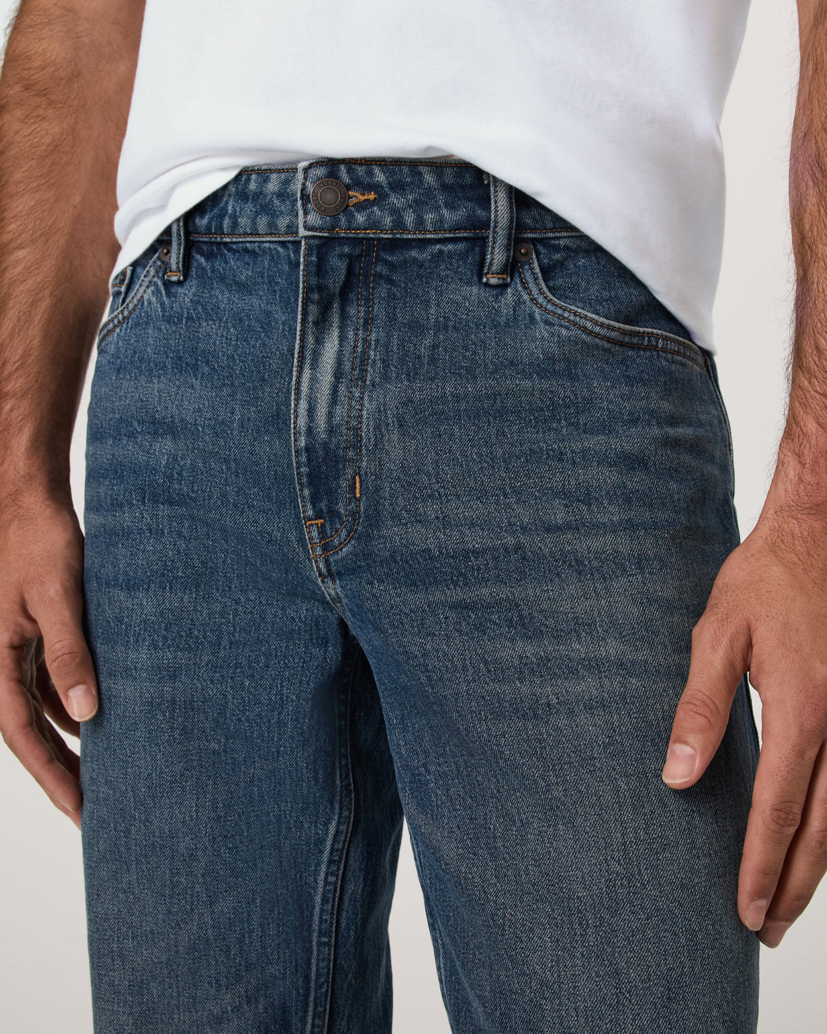 Vuori Vintage Jean Classic Fit 30 | Medium Wash Denim