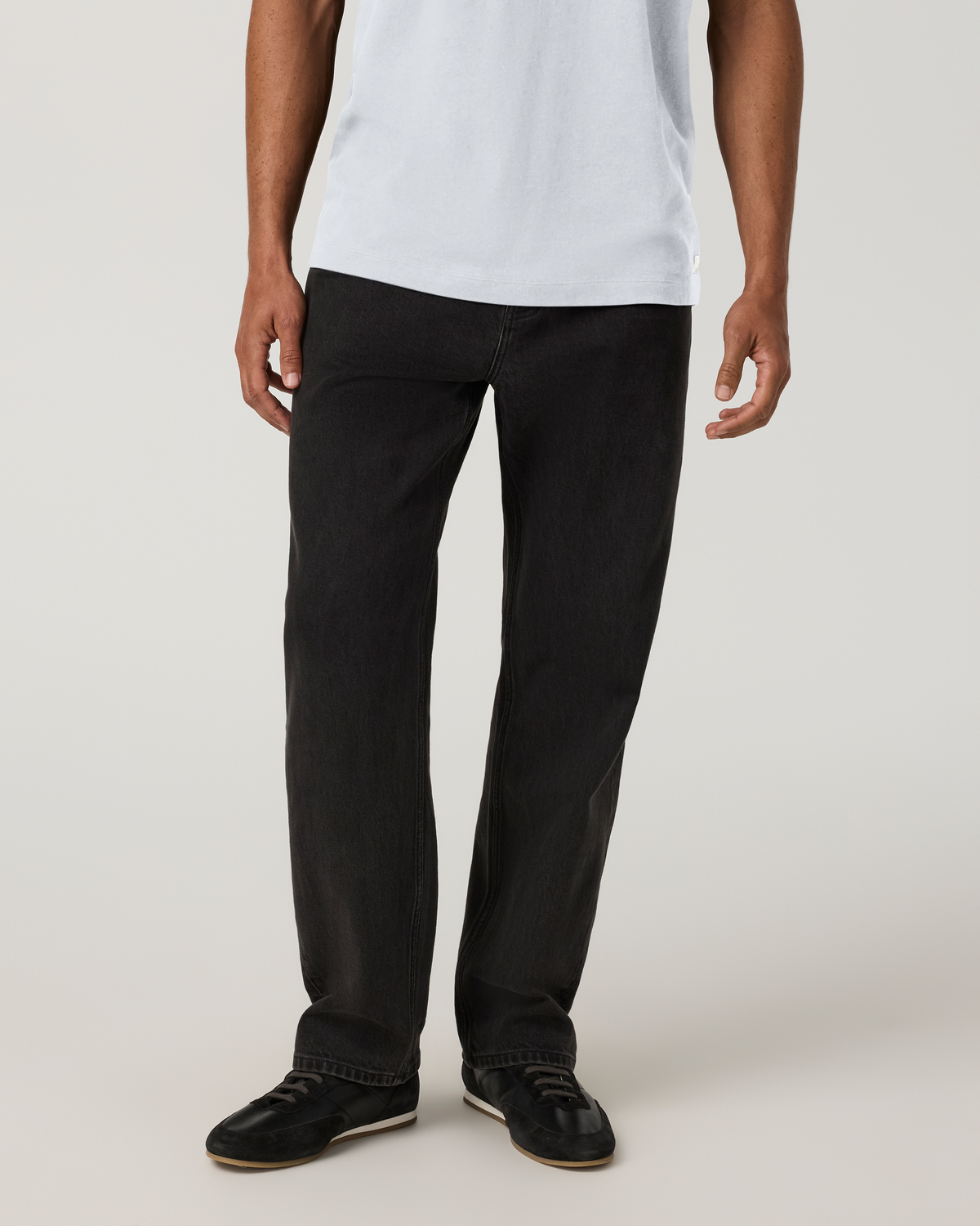 Vuori Vintage Jean Relaxed Fit 30 | Black Wash Denim