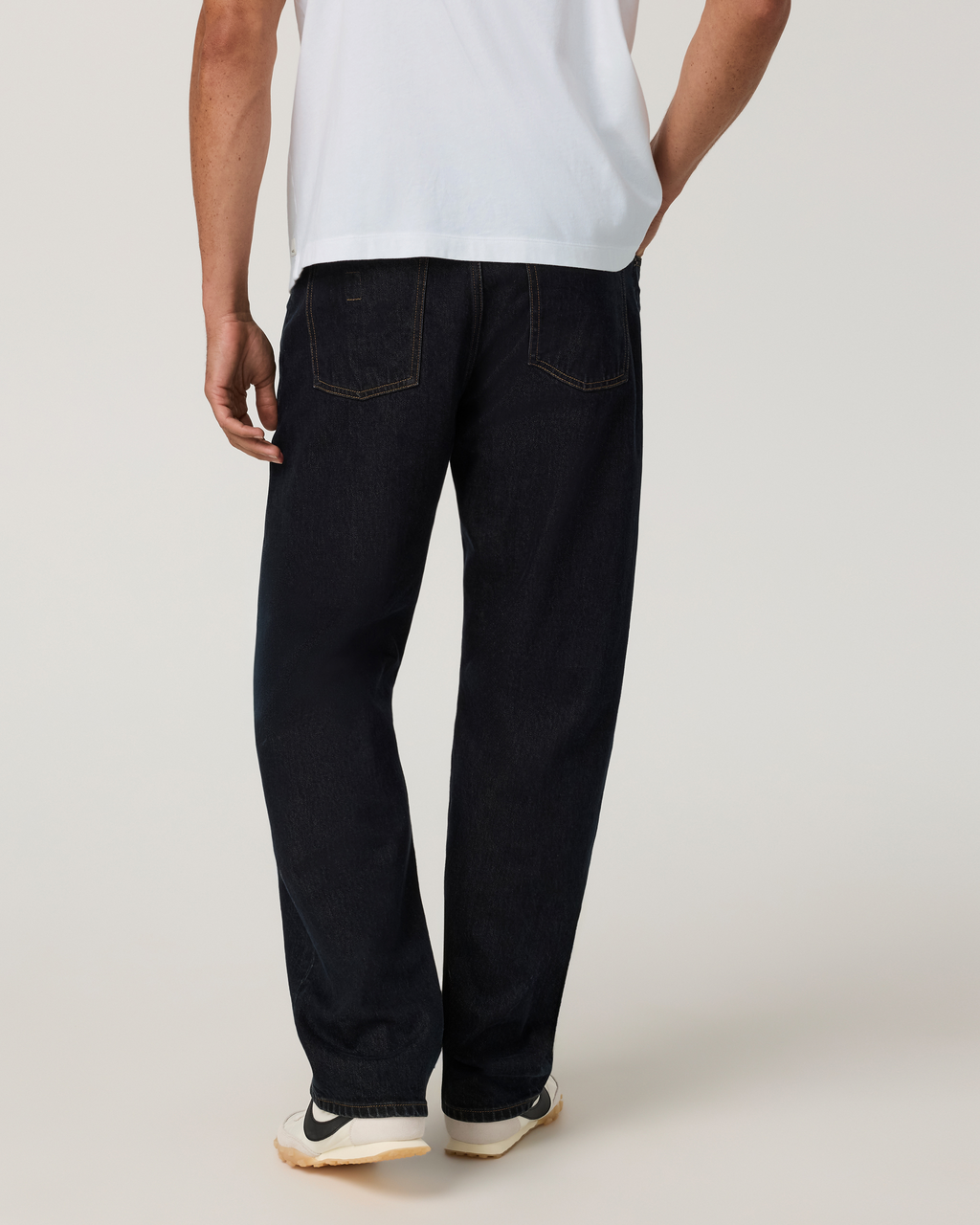 Vuori Vintage Jean Relaxed Fit 32 | Comet Rinse Denim