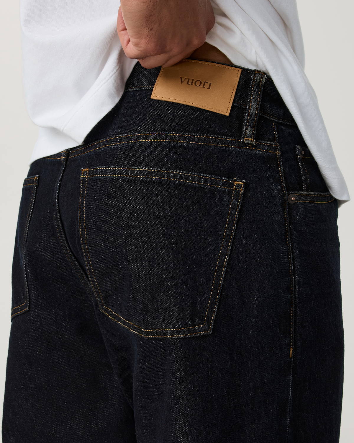 Vuori Vintage Jean Relaxed Fit 32 | Comet Rinse Denim