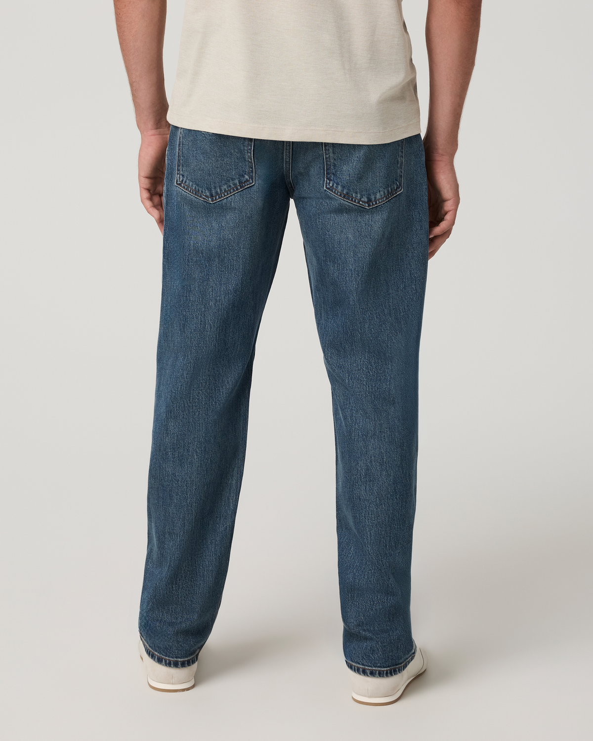 Vuori Vintage Jean Relaxed Fit 30 | Medium Wash Denim
