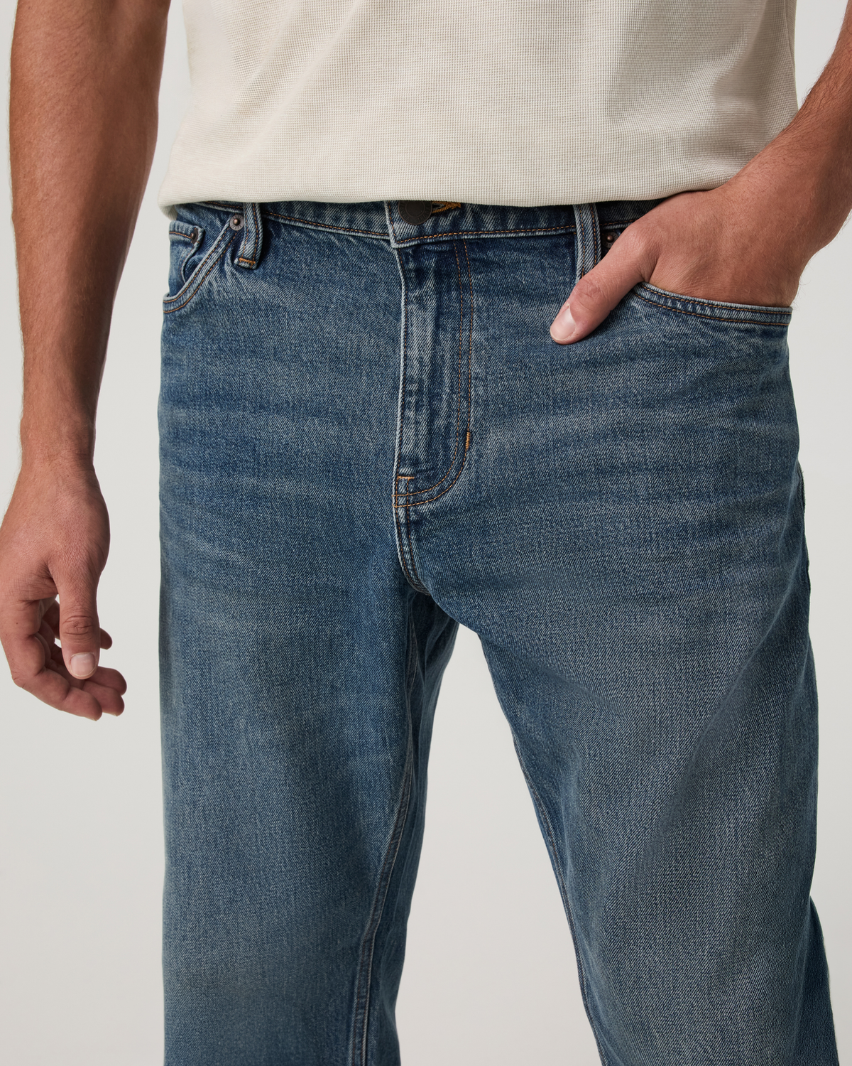 Vuori Vintage Jean Relaxed Fit 30 | Medium Wash Denim