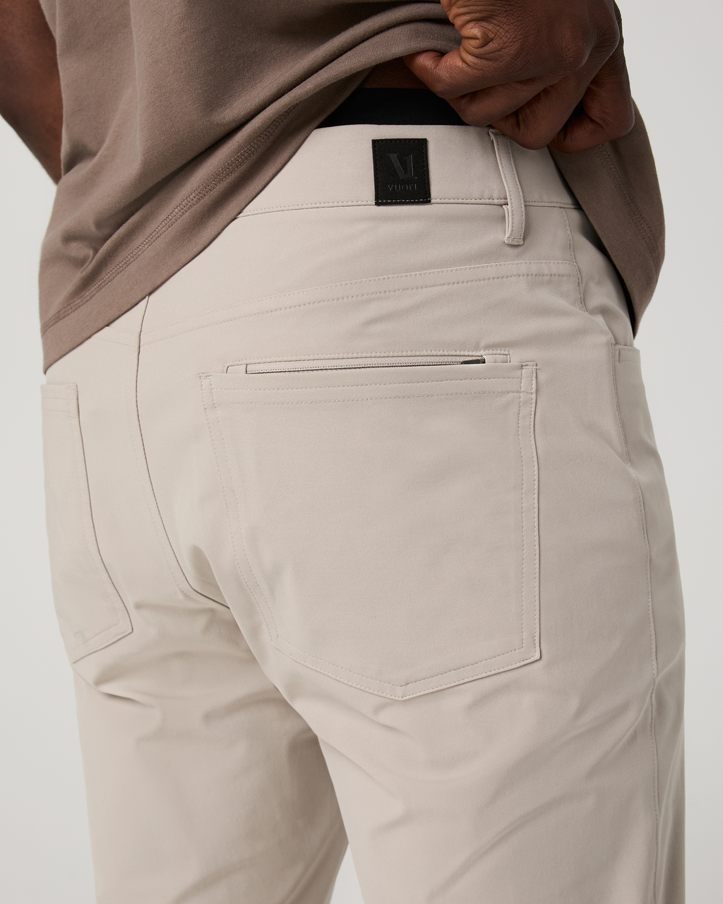 Vuori Meta™ Pant Athletic Slim Fit 32 | Dark Salt