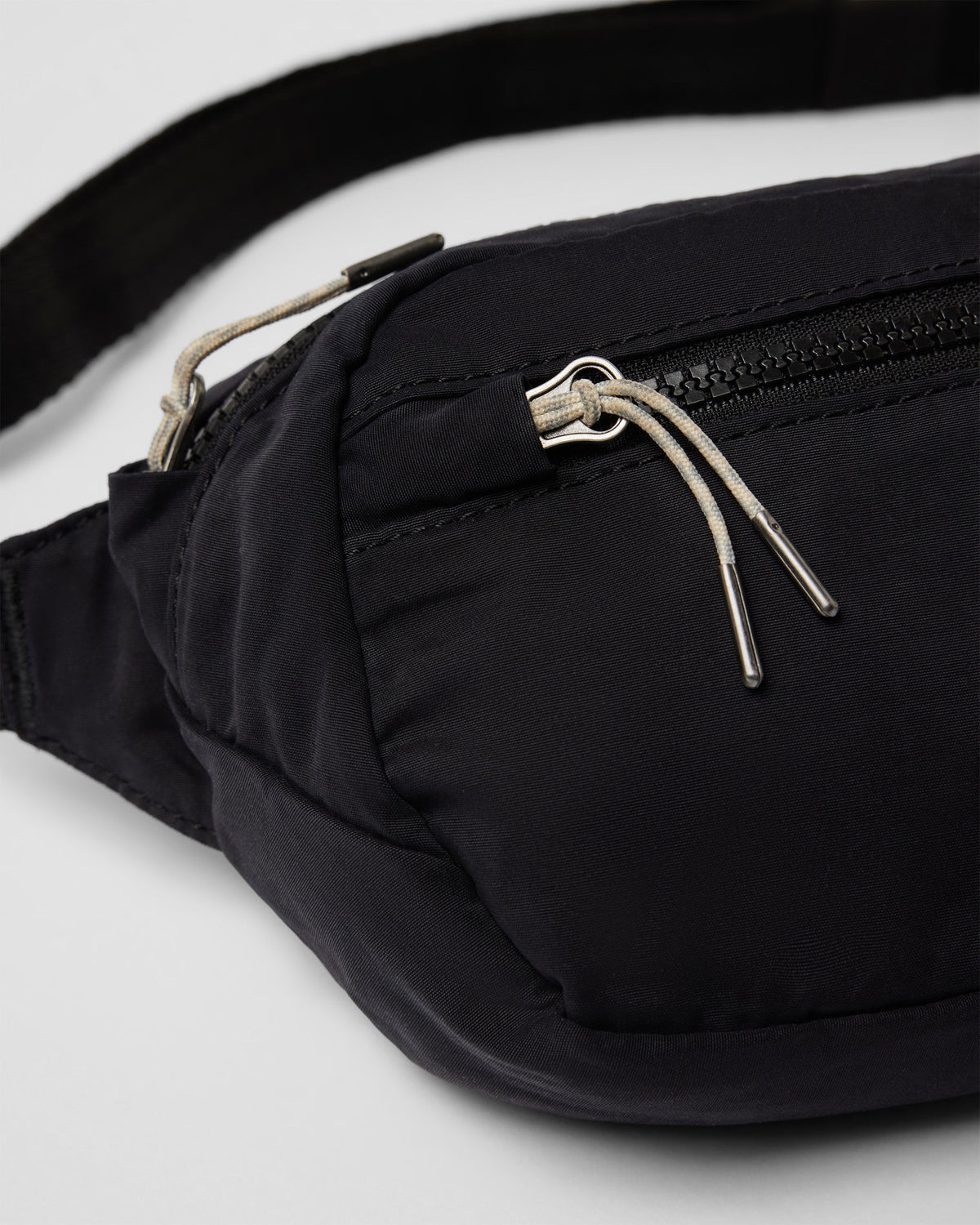 Vuori Hip Pack | Black