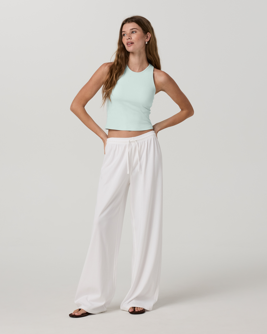Pose Plyo Tank | Seaside