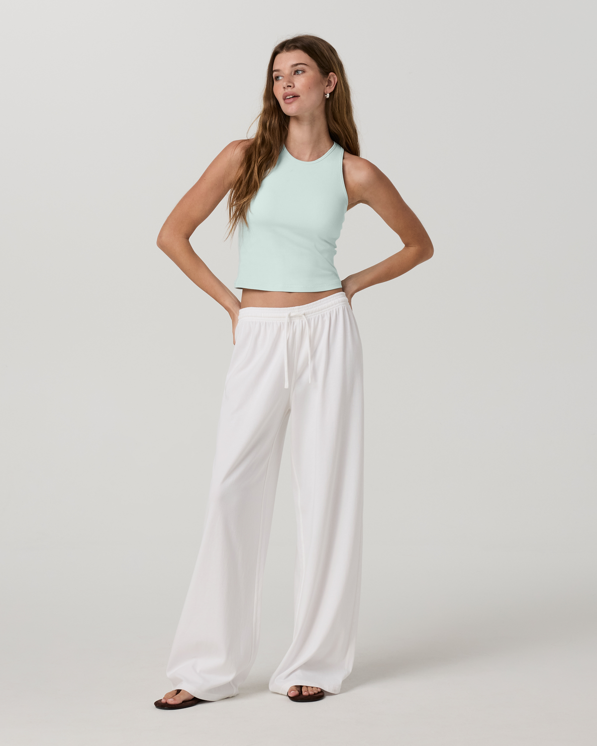 Pose Plyo Tank | Seaside