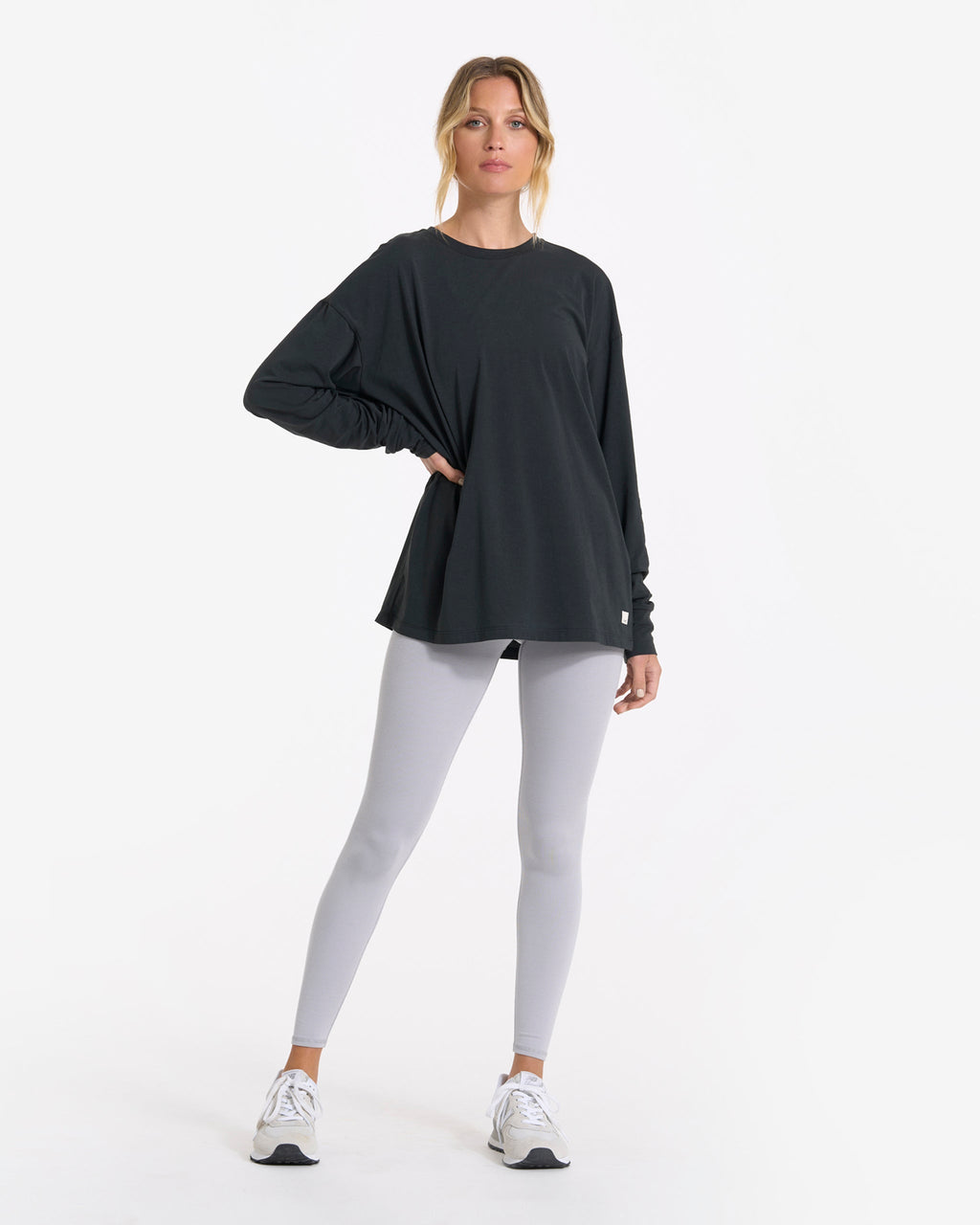 Long-Sleeve Feather Tee | Washed Black