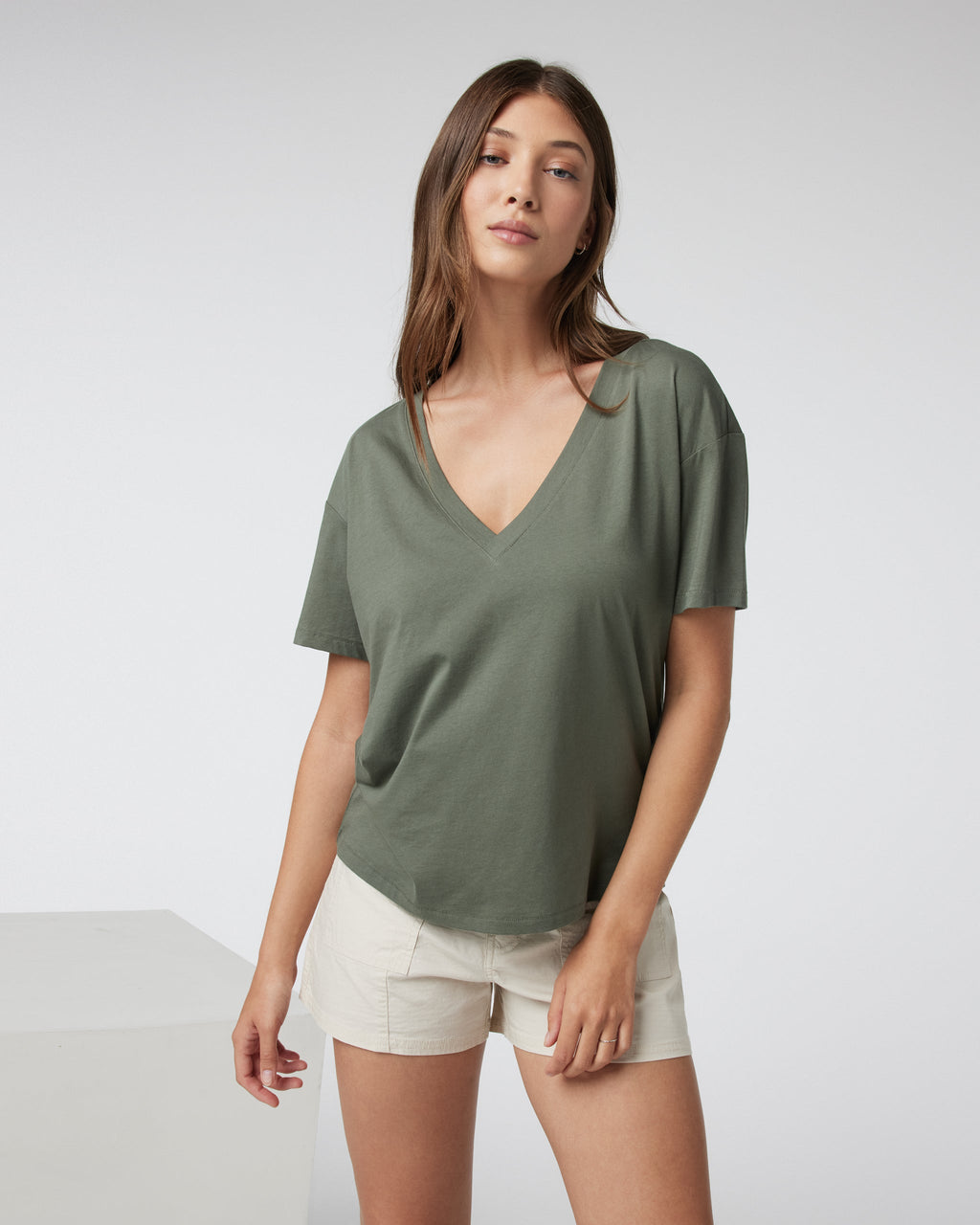Sutton V-Neck | Army