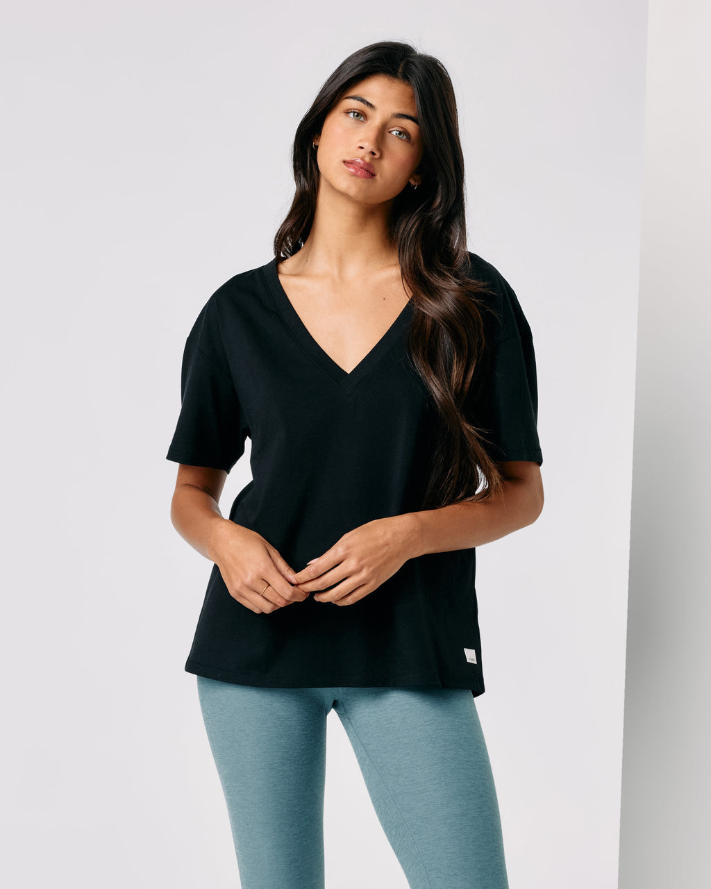 Sutton V-Neck | Black