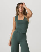 Halo Essential Scoop Tank | Agate Green