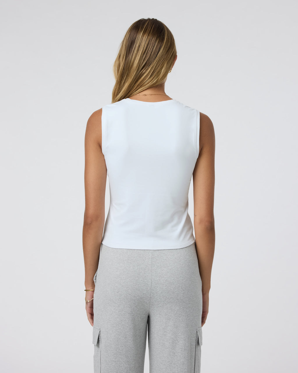 Halo Essential Scoop Tank | White