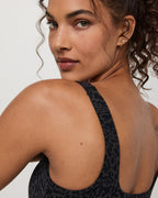 Vuori AllTheForm™ Bra | Black Blurred Torrent