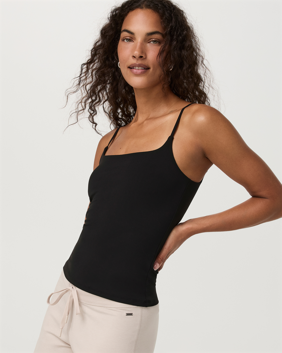 Vuori AllTheFeels™ Cami Long | Black
