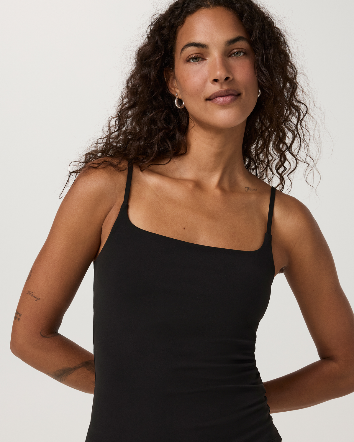 Vuori AllTheFeels™ Cami Long | Black
