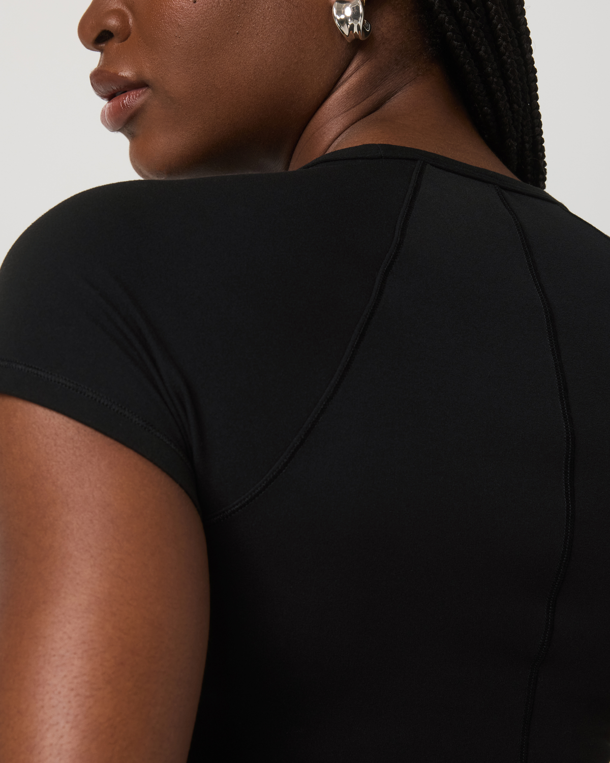 Vuori AllTheFeels™ Short Sleeve Essential Tee | Black