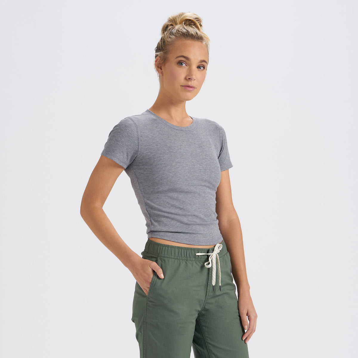 Pose Fitted Tee | Medium Heather Grey