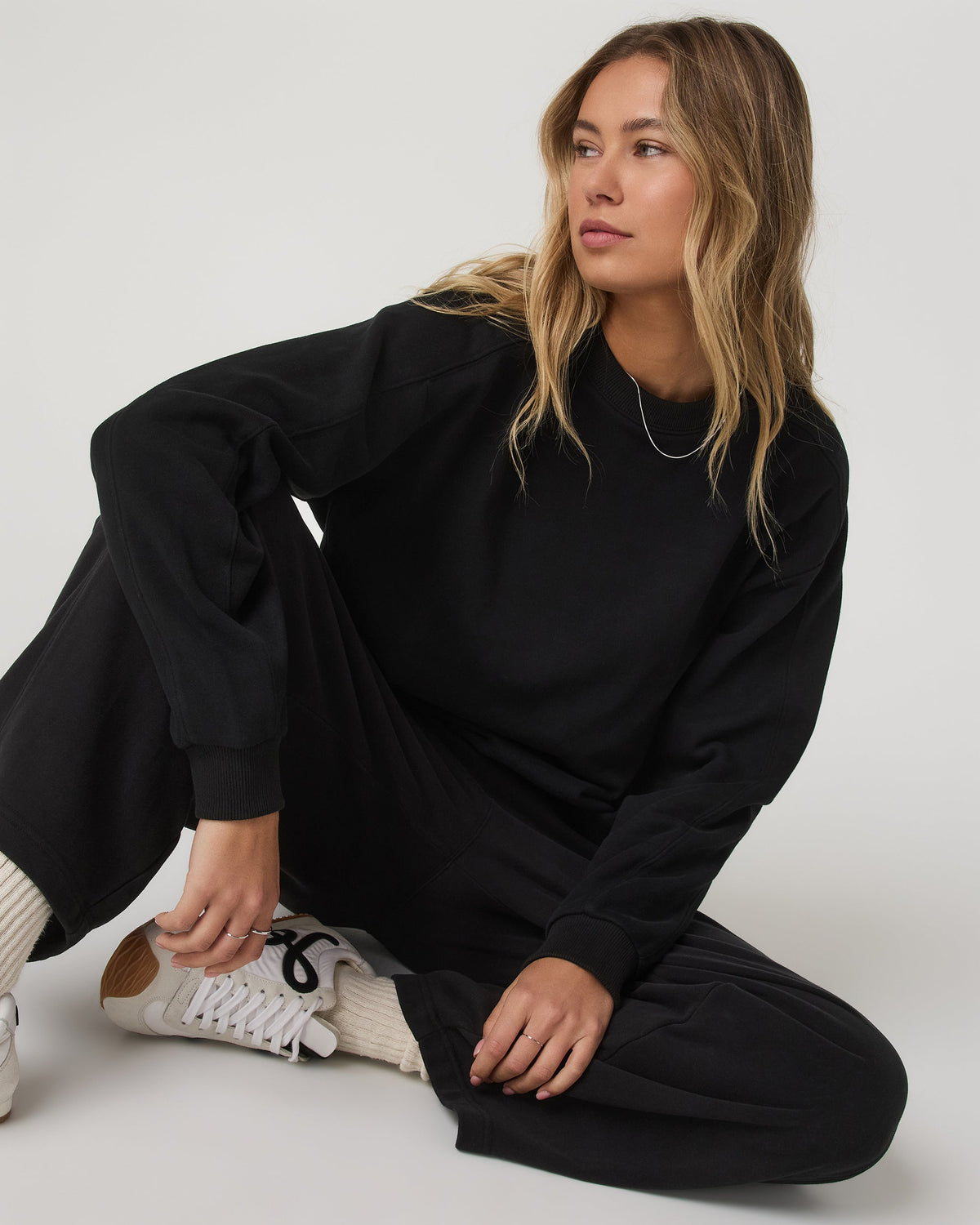 Sedona Seams Crew | Black