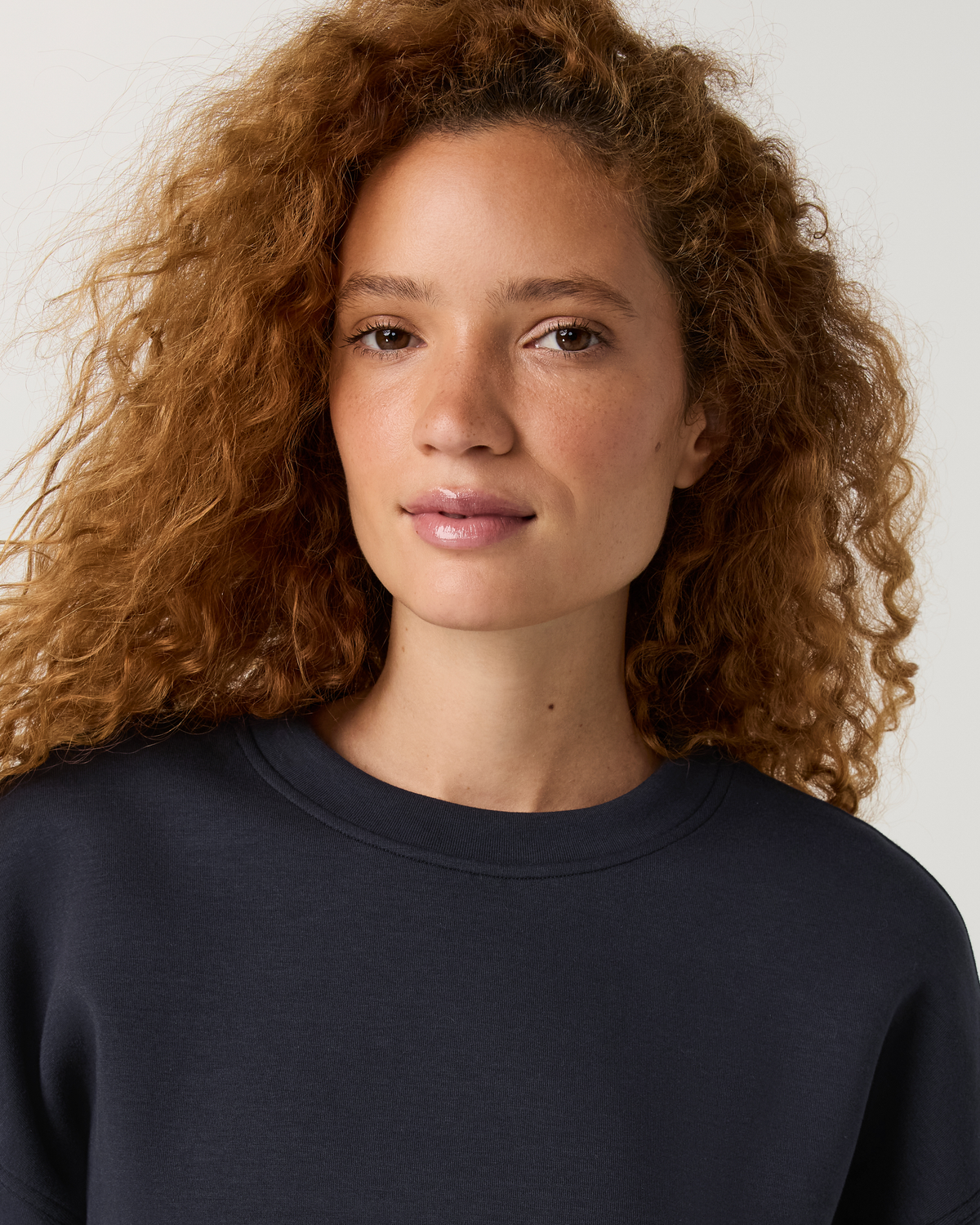 Womens Vuori Galaxy Crew | Black