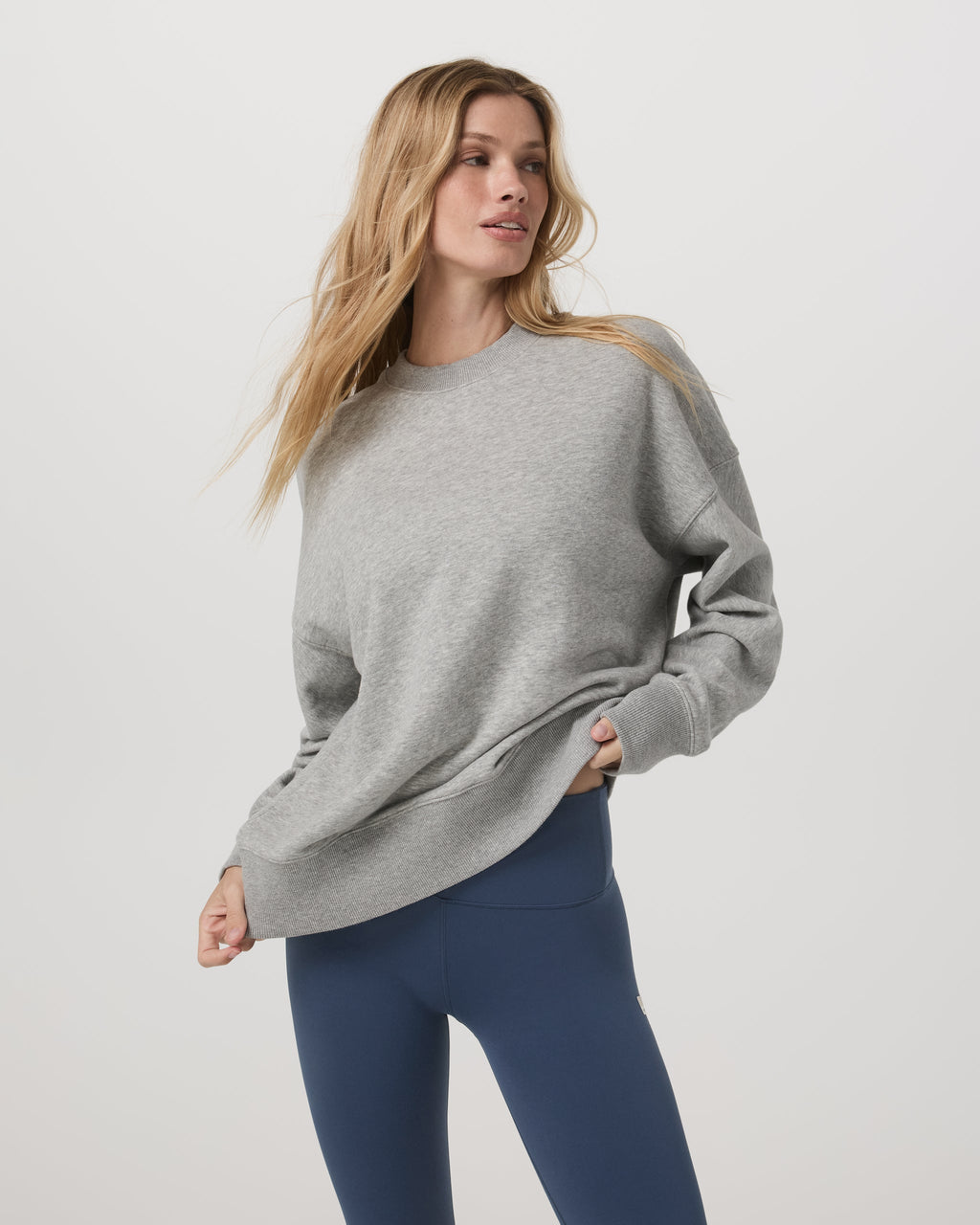 Sedona Weekender Crew | Light Heather Grey