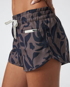 Clementine 2.0 Short 2.5 | Chocolate Contigo