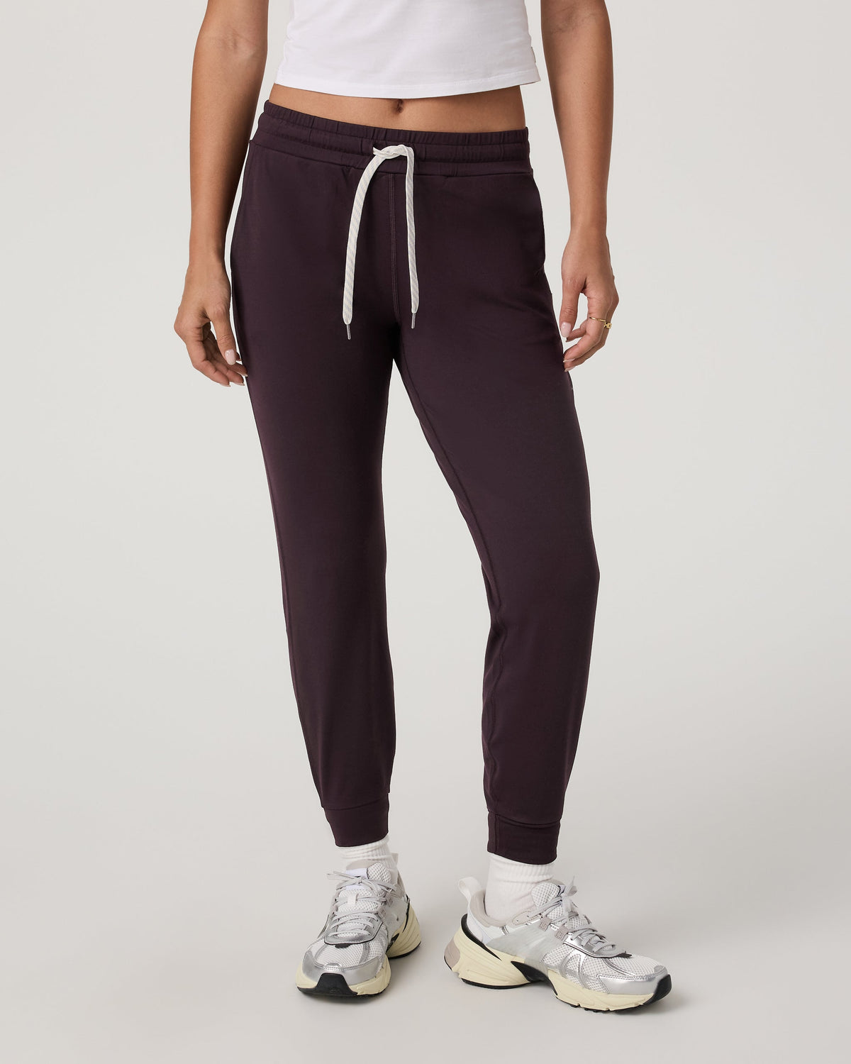 Performance Jogger | Raisin