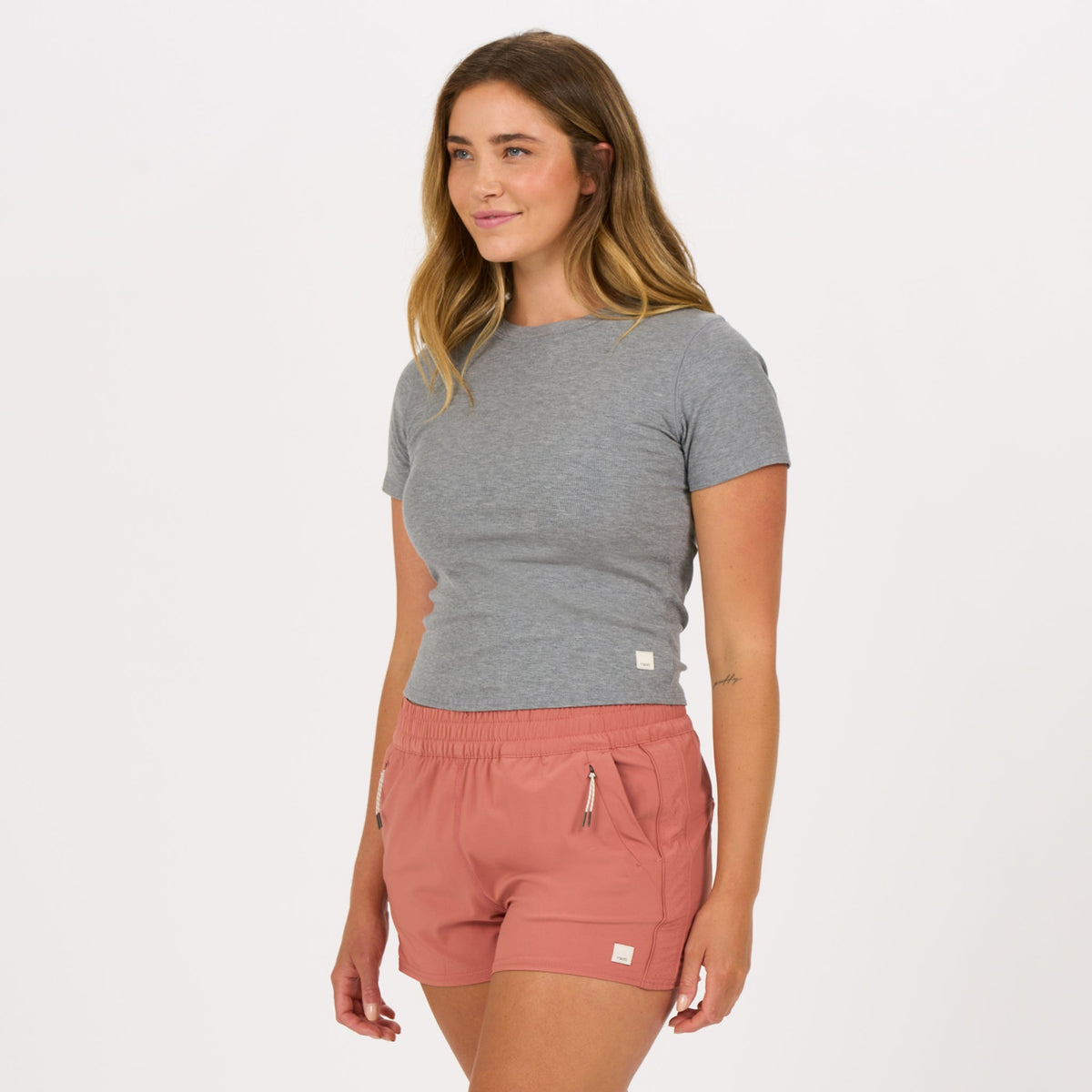 Pose Fitted Tee | Medium Heather Grey