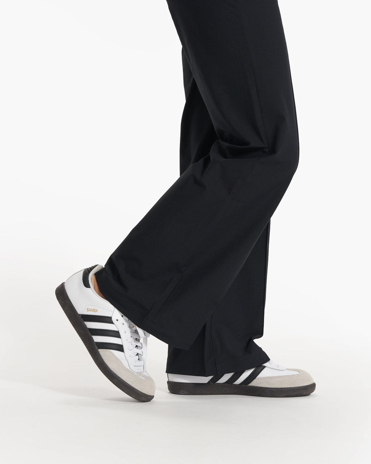 Womens Vuori Meta™ Wideleg Pant - Short | Black