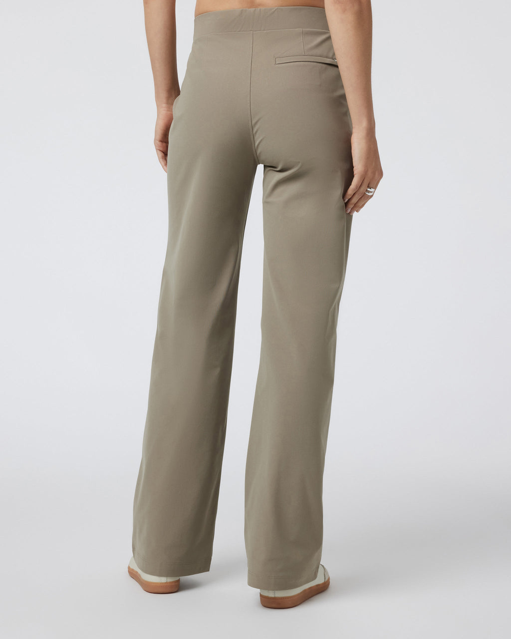 Womens Vuori Meta™ Wideleg Pant | Taupe