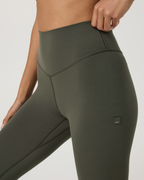 Vuori AllTheForm™ Legging | Army