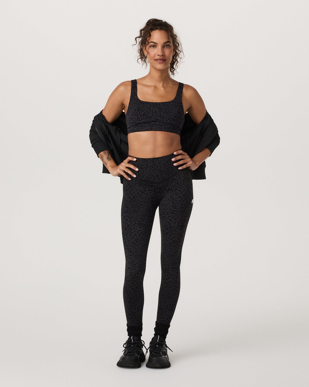 Vuori AllTheForm™ Legging | Black Blurred Torrent