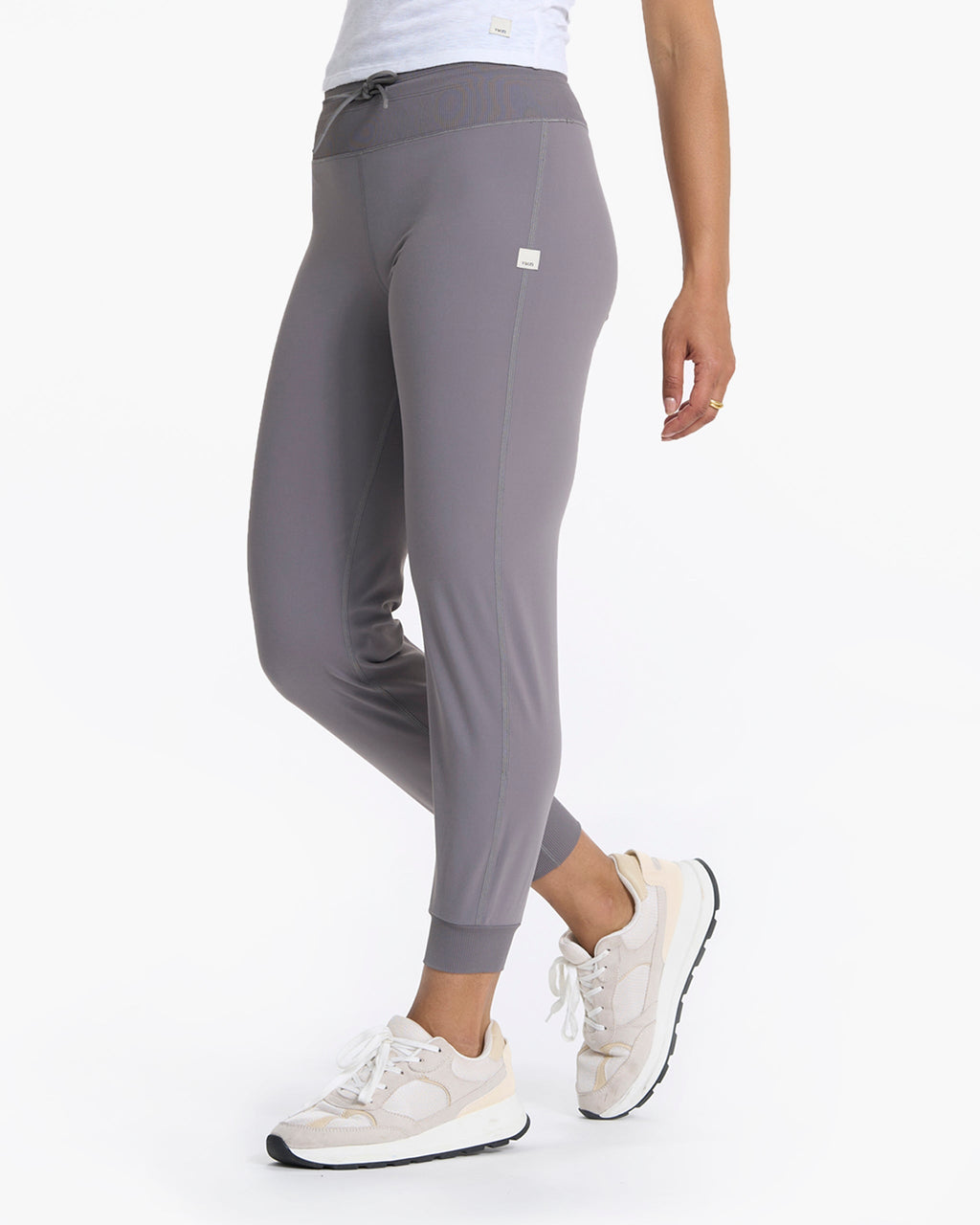 Daily Jogger | Smoke