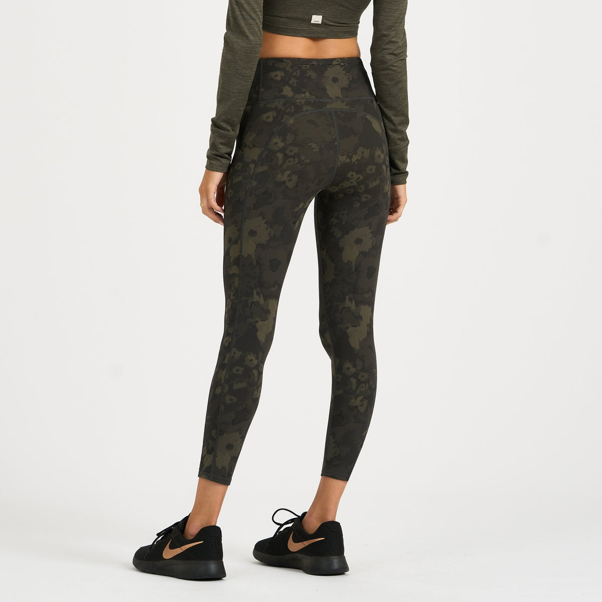 Stride Legging | Oregano Camo Flower