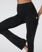 Vuori AllTheFeels™ Slim Flare | Black