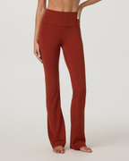 Vuori AllTheFeels™ Slim Flare - Short | Red Ochre